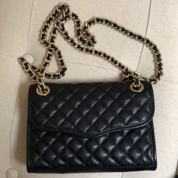 Rebecca Minkoff Handbags - Rebecca Minkoff quilted bag